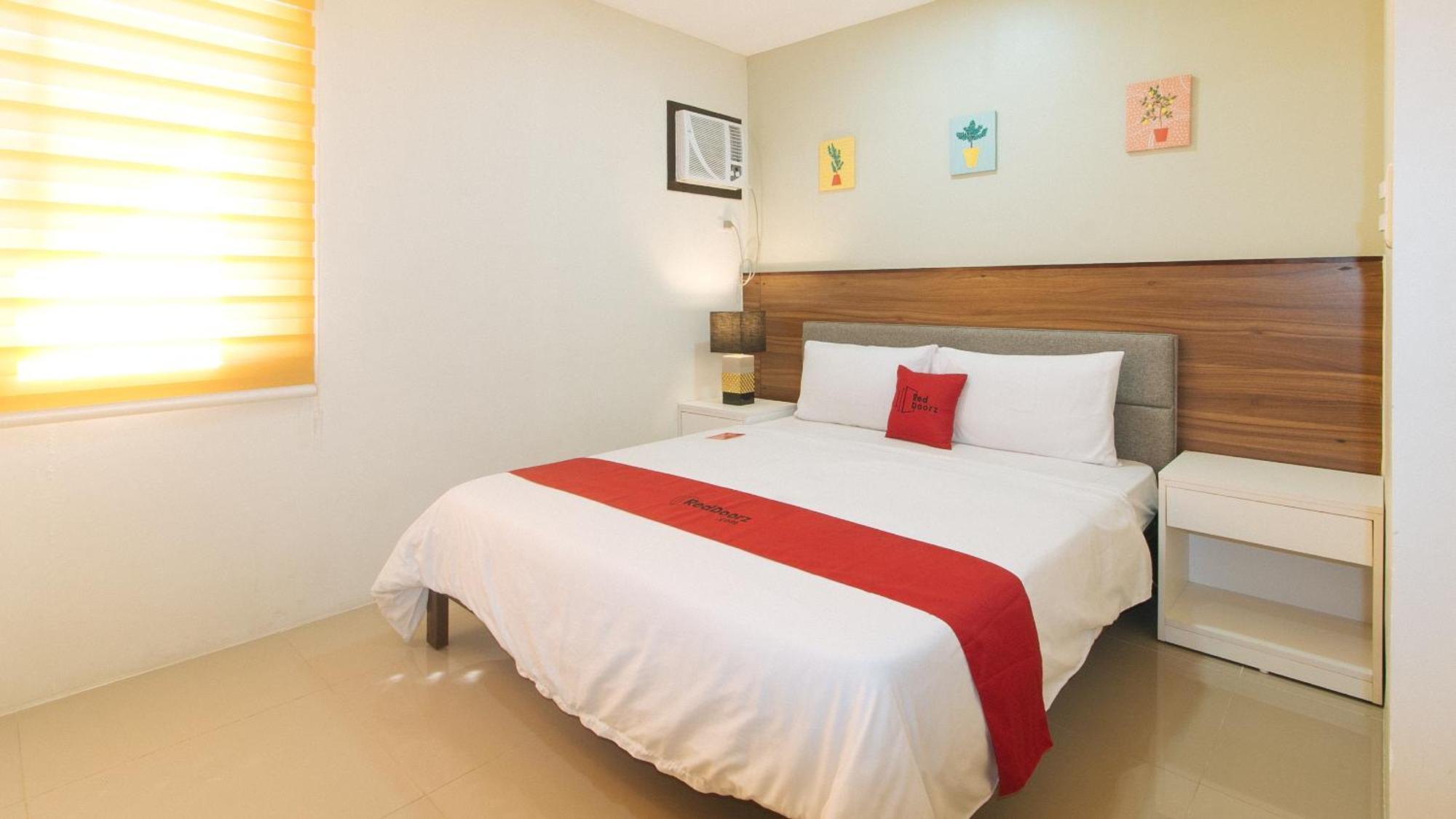 Reddoorz @ Leoncia Apartelle Mandawe Exterior foto